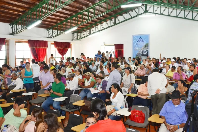 Más de 800 representantes y líderes de los sectores sociales de los 7 municipios del Departamento, en el desarrollo de la jornada de la construcción del presupuesto participativo 2014.
